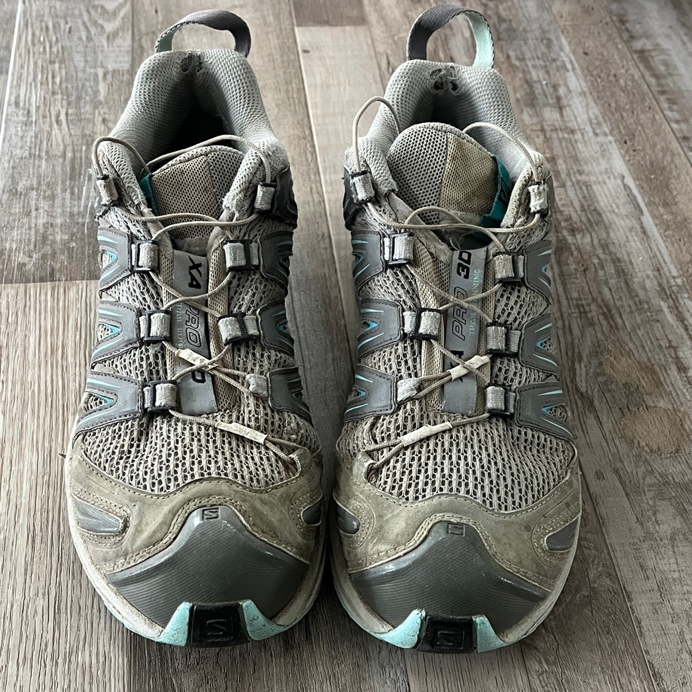 Salomon Women's Gray and Aqua Trail Running Shoes